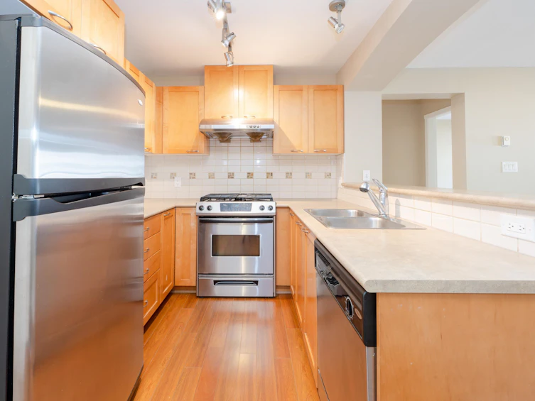 301-2958 Whisper Way, Coquitlam, BC, V3E 3S7 - 2