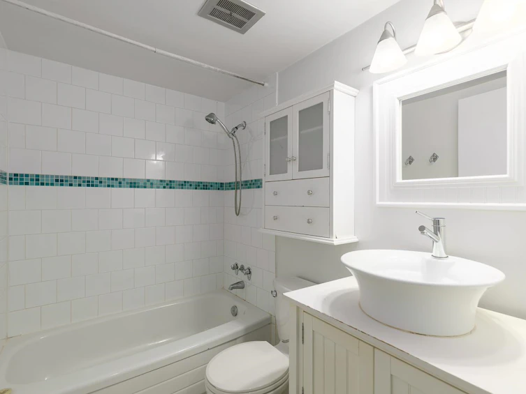 213-1545 E 2nd Avenue, Vancouver, BC, V5N 1C8 - 10