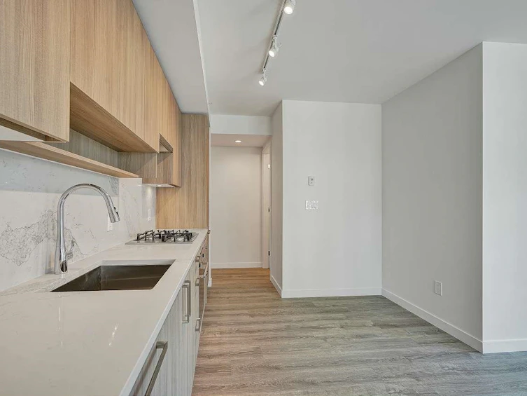 417-13350 Central Avenue, Surrey, BC, V3T 0S1 - 10