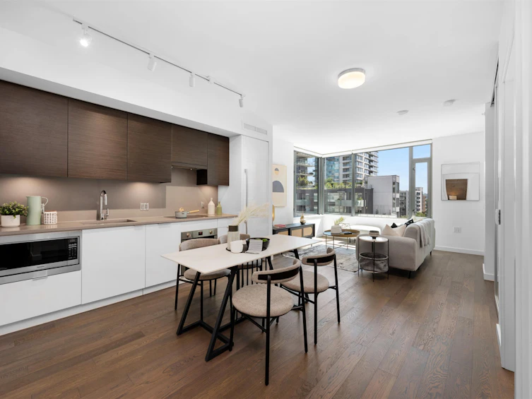 708-1688 Pullman Porter Street, Vancouver, BC, V6A 0H3 - 4