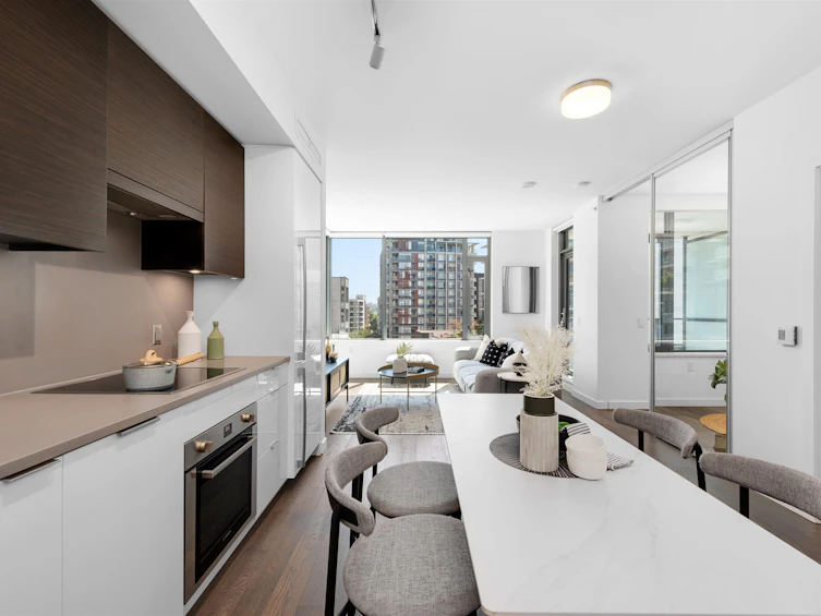 708-1688 Pullman Porter Street, Vancouver, BC, V6A 0H3 - 5