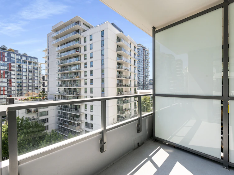 708-1688 Pullman Porter Street, Vancouver, BC, V6A 0H3 - 17