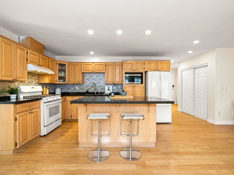 15480 112a Avenue, Surrey, BC, V3R 0K5 - 12