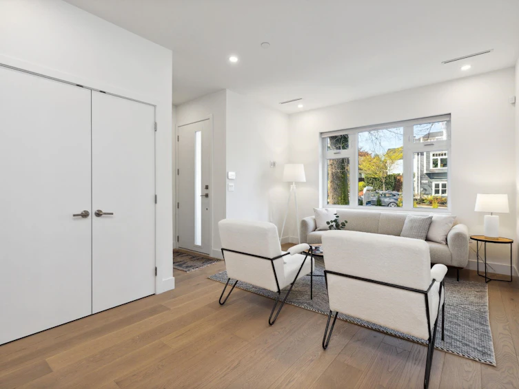 3232 Columbia Street, Vancouver, BC, V5Y 1Y7 - 4