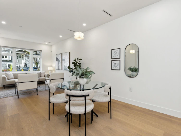 3232 Columbia Street, Vancouver, BC, V5Y 1Y7 - 9