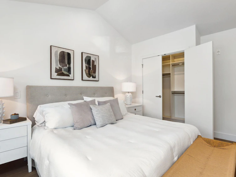 3232 Columbia Street, Vancouver, BC, V5Y 1Y7 - 17