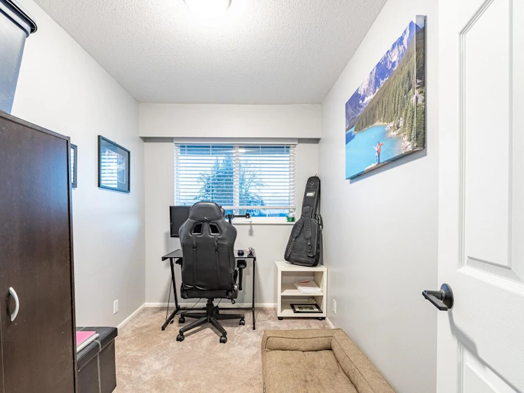 22711 Gilley Avenue, Maple Ridge, BC, V2X 2G1 - 23