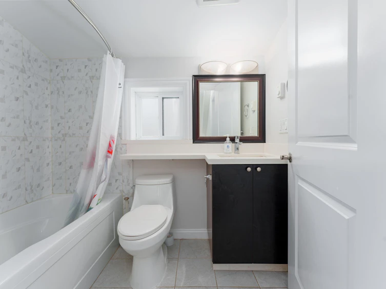 2984 W 31st Avenue, Vancouver, BC, V6L 2A4 - 24