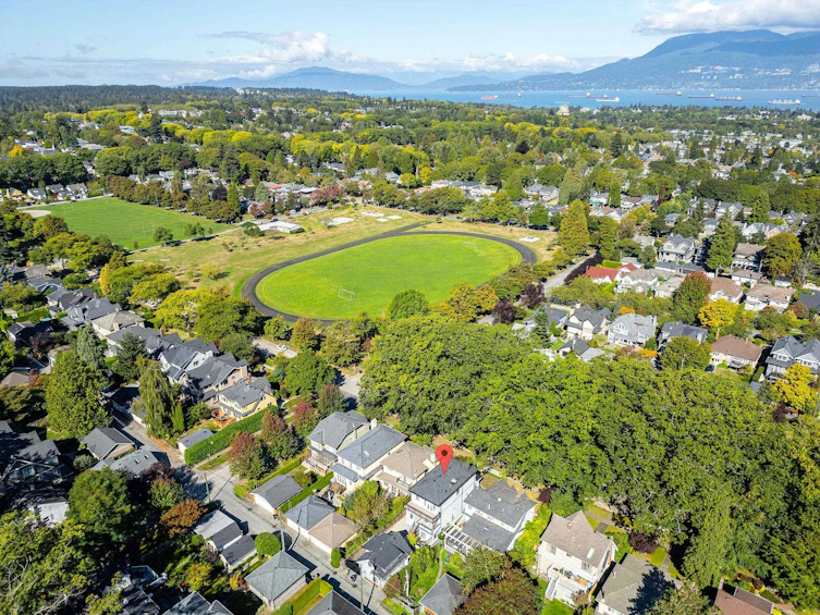 2984 W 31st Avenue, Vancouver, BC, V6L 2A4 - 36