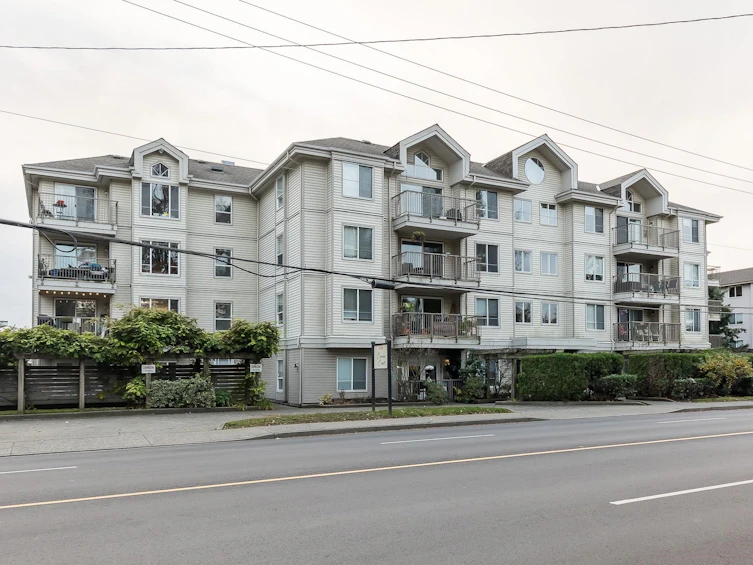 206-33502 George Ferguson Way, Abbotsford, BC, V2S 8G3