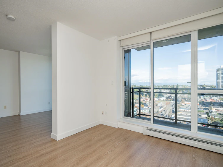 2112-10777 University Drive, Surrey, BC, V3T 0E7 - 8