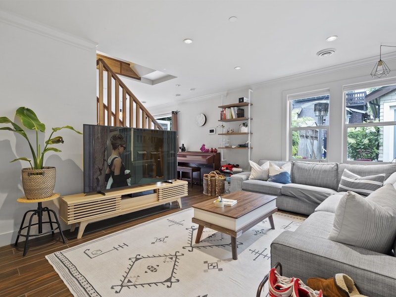 2783 W 8th Avenue, Vancouver BC V6K 2B7