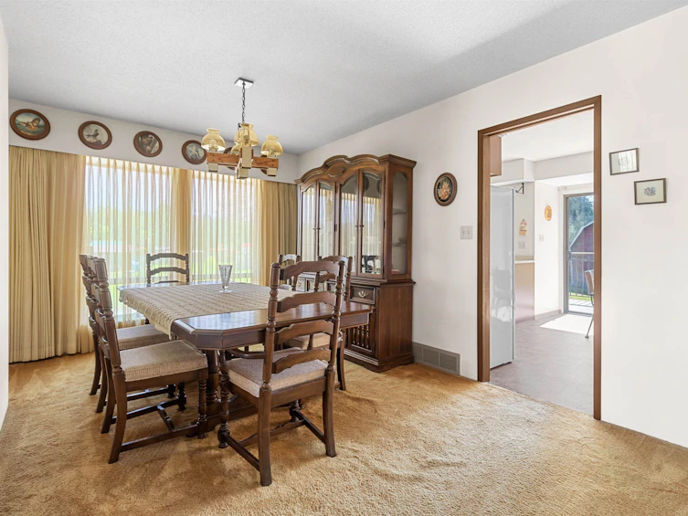 25714 Dewdney Trunk Road, Maple Ridge, BC, V4R 1Y2 - 12