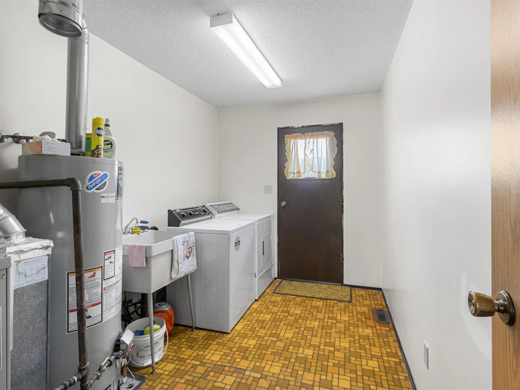 25714 Dewdney Trunk Road, Maple Ridge, BC, V4R 1Y2 - 31
