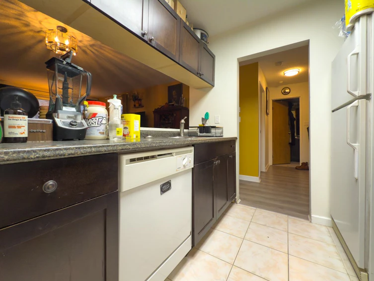 103-1040 E Broadway Avenue, Vancouver, BC, V5T 4N7 - 12