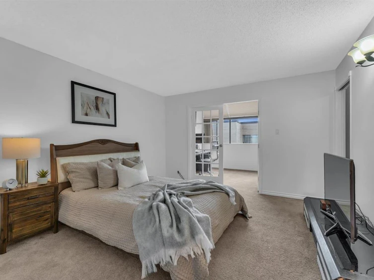 3295 Mountain Highway, North Vancouver, BC, V7K 2H4 - 12