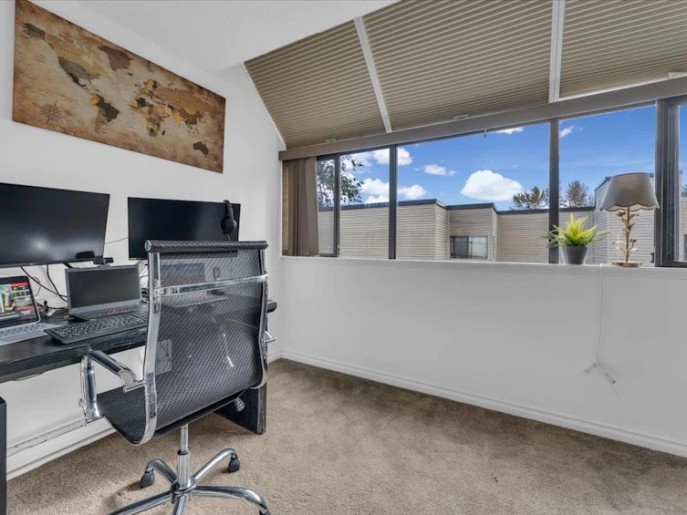 3295 Mountain Highway, North Vancouver, BC, V7K 2H4 - 14