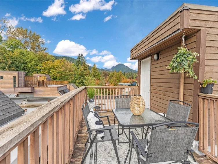 3295 Mountain Highway, North Vancouver, BC, V7K 2H4 - 24