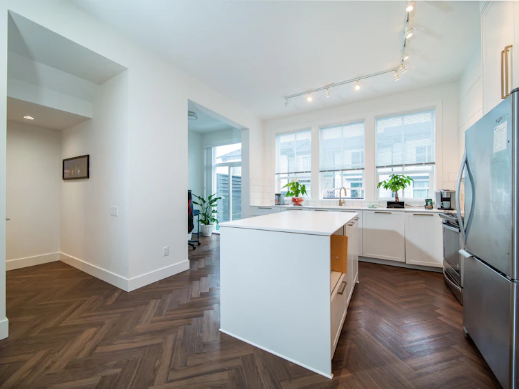 51-15898 27 Avenue, Surrey, BC, V3Z 0T2 - 11