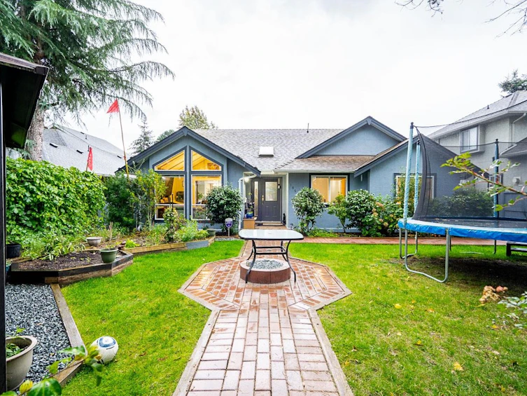 18516 64 Avenue, Surrey, BC, V3S 8J6