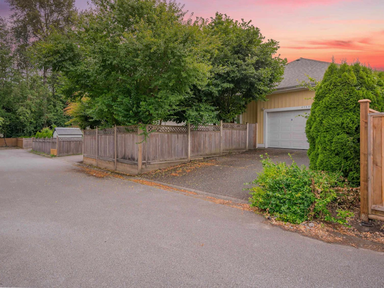 6768 Chateau Court, Delta, BC, V4E 3M7 - 34