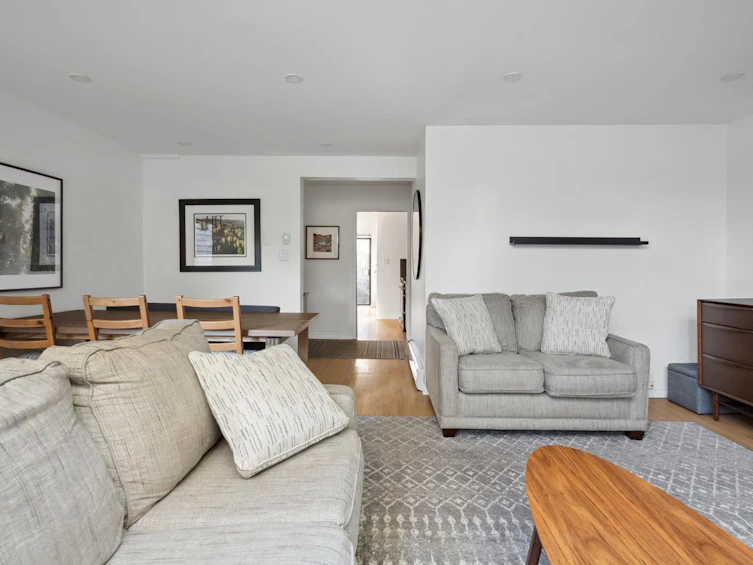 5827 Mayview Circle, Burnaby, BC, V5E 4B7 - 10