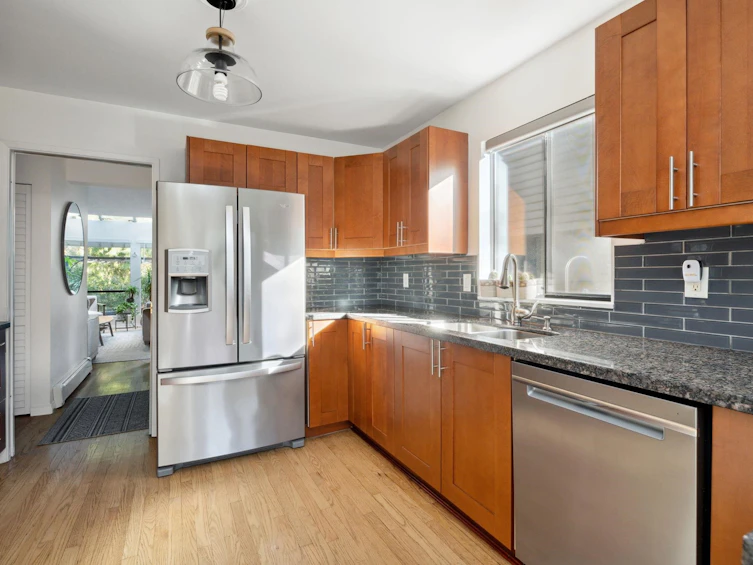 5827 Mayview Circle, Burnaby, BC, V5E 4B7 - 16