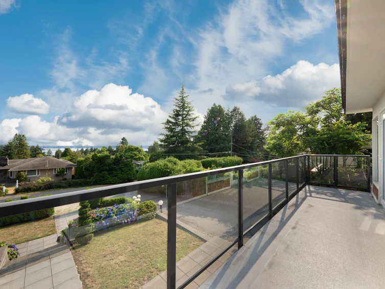 1555 Lawson Avenue, West Vancouver, BC, V7V 2C8 - 3