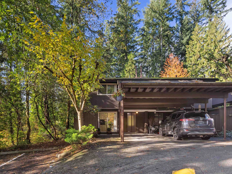 1816 Purcell Way, North Vancouver BC V7J 3K3