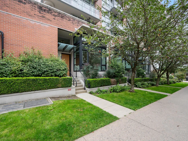 2731 Sophia Street, Vancouver, BC, V5T 3L1 - 3