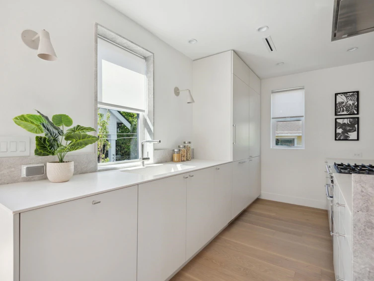 3225 Clark Drive, Vancouver, BC, V5V 4Y1 - 9