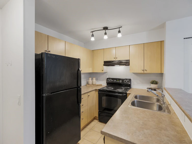 1106-248 Sherbrooke Street, New Westminster, BC, V3L 0A2 - 16