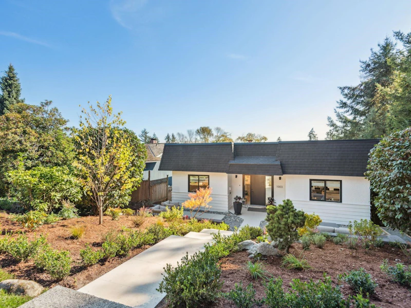 1003 Shavington Street, North Vancouver BC V7L 1K7