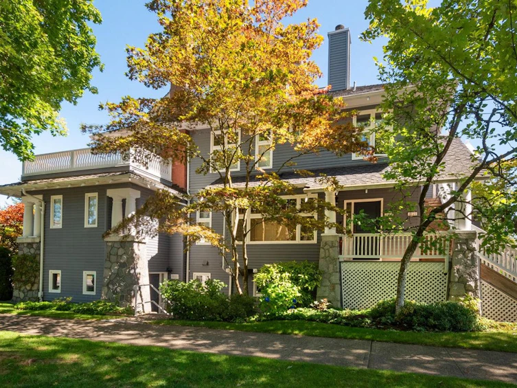 3132 Maple Street, Vancouver, BC, V6J 4X3 - 4