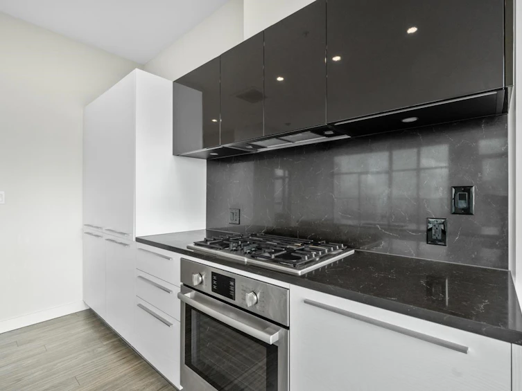 2406-6288 Cassie Avenue, Burnaby, BC, V5H 0H7 - 9