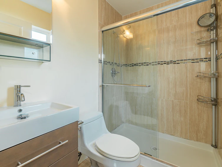 7008 Union Street, Burnaby, BC, V5A 1H9 - 29