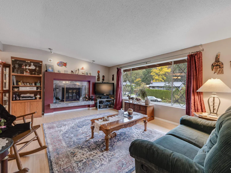 38144 Westway Avenue, Squamish, BC, V8B 0X6 - 5