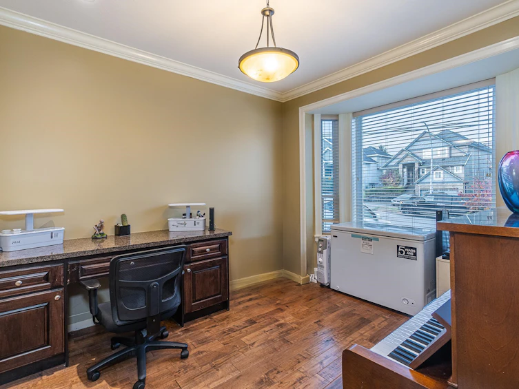 18886 54 Avenue, Surrey, BC, V3S 2K2 - 19