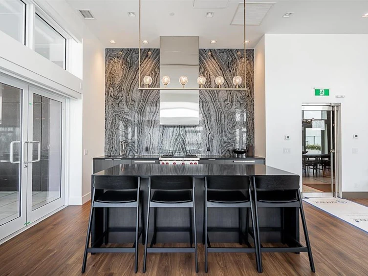 2004-680 Quayside Drive, New Westminster, BC, V3M 0P2 - 8