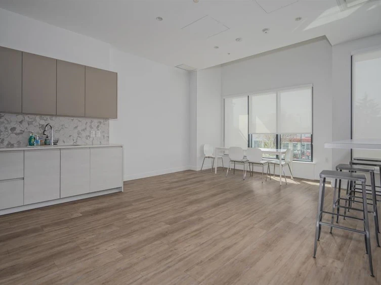 210-8138 Fraser Street, Vancouver, BC, V5X 0J8 - 21