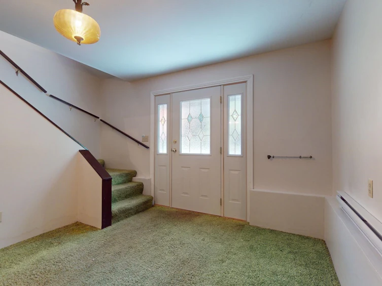 41933 Ross Road, Squamish, BC, V0N 1H0 - 2