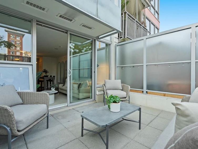 209-231 E Pender Street, Vancouver, BC, V6A 0G3 - 3
