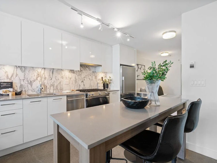 209-231 E Pender Street, Vancouver, BC, V6A 0G3 - 8
