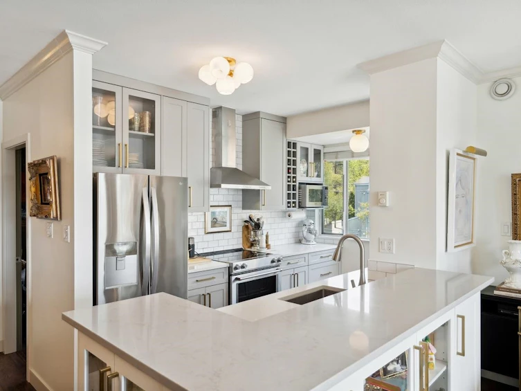 411-2020 SE Kent Avenue, Vancouver, BC, V5P 4X1 - 11