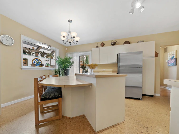 1118 Wendel Place, North Vancouver, BC, V7K 2W1 - 7