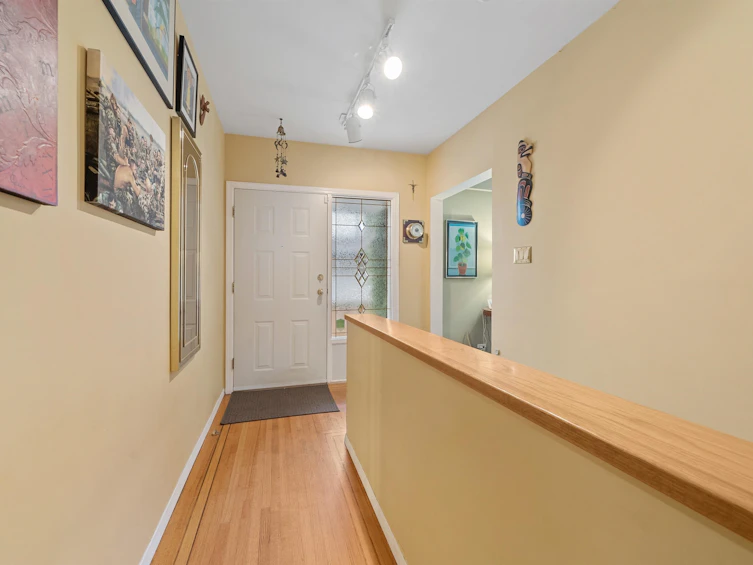 1118 Wendel Place, North Vancouver, BC, V7K 2W1 - 10