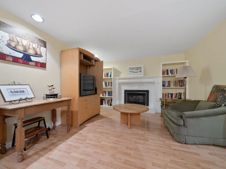 1118 Wendel Place, North Vancouver, BC, V7K 2W1 - 18