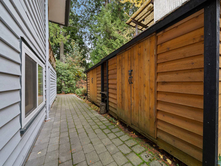 1118 Wendel Place, North Vancouver, BC, V7K 2W1 - 31