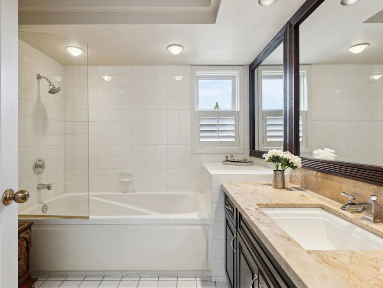1735 W 16 Avenue, Vancouver, BC, V6J 2L9 - 30
