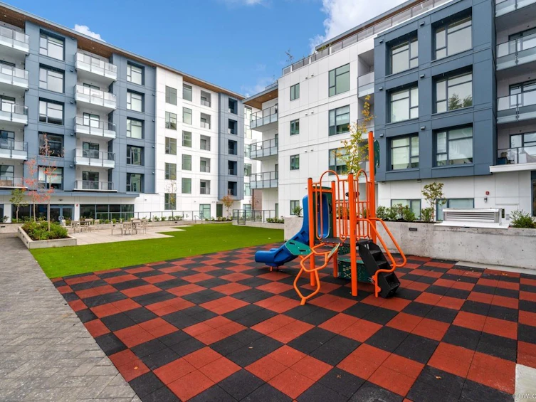 W223-10828 139a Street, Surrey, BC, V3R 0H3 - 6